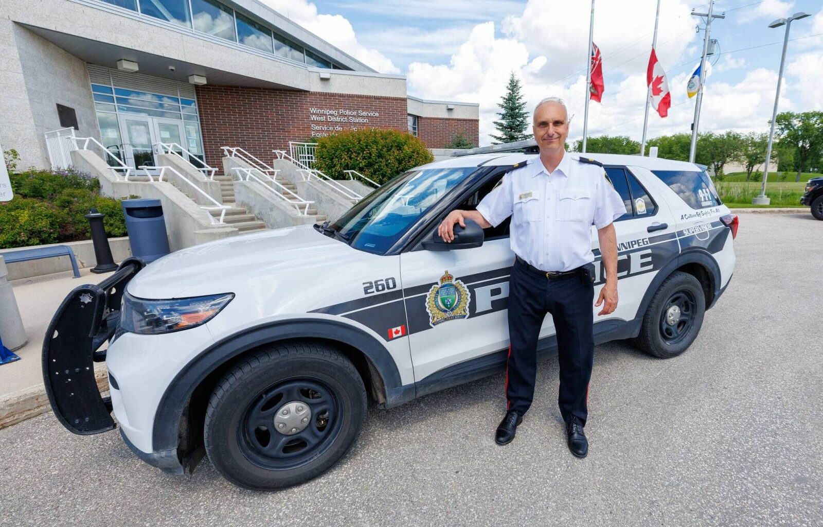 Extra police cruiser to patrol city streets – Winnipeg Free Press