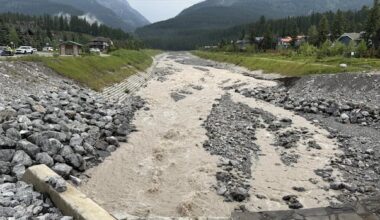 Heavy rainfall triggers flood warnings, evacuation alerts west of Calgary