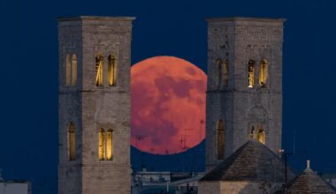 In Photos: ‘Strawberry Moon’ Lights Up Night Sky Around The World