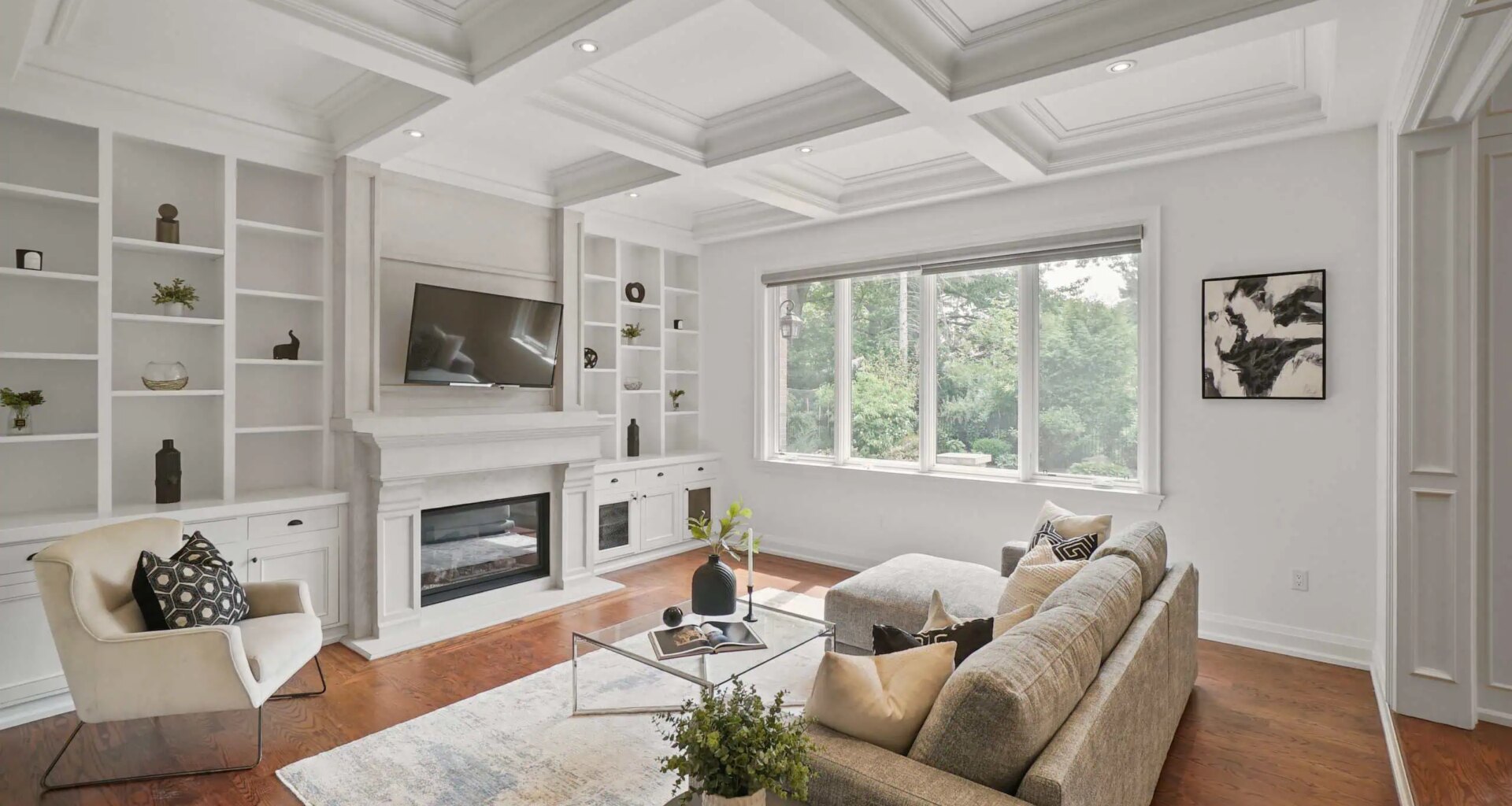 House of the week: 6-bedroom home with indoor golf in Mississauga