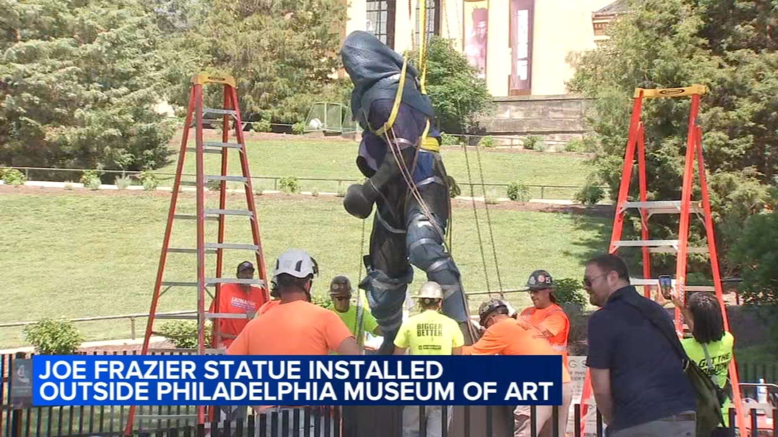 Joe Frazier statue finds new home at Philadelphia Museum of Art