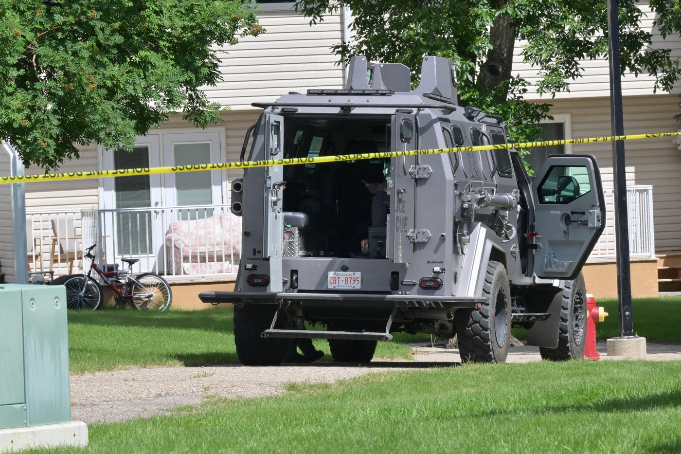 Websites suggest conspiracies fed accused Montreal gunman's 'buffet extremism'