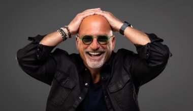 How Howie Mandel turned a panic attack into a mental health movement and helped build a company now worth hundreds of millions