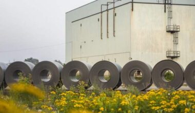 Ottawa to extend steel, aluminum tariff support measures for another year - National