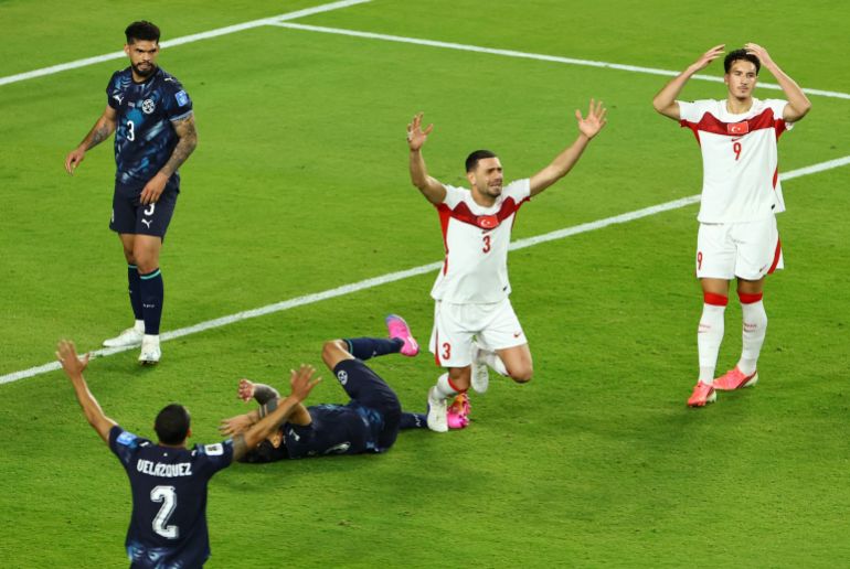 Soccer Football - FIFA World Cup 2026 - Group D - Turkey v Paraguay - San Francisco Bay Area Stadium, Santa Clara, California, U.S. - June 19, 2026 Turkey's Merih Demiral and Deniz Gul react REUTERS/Eloisa Lopez