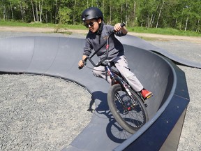Pump track