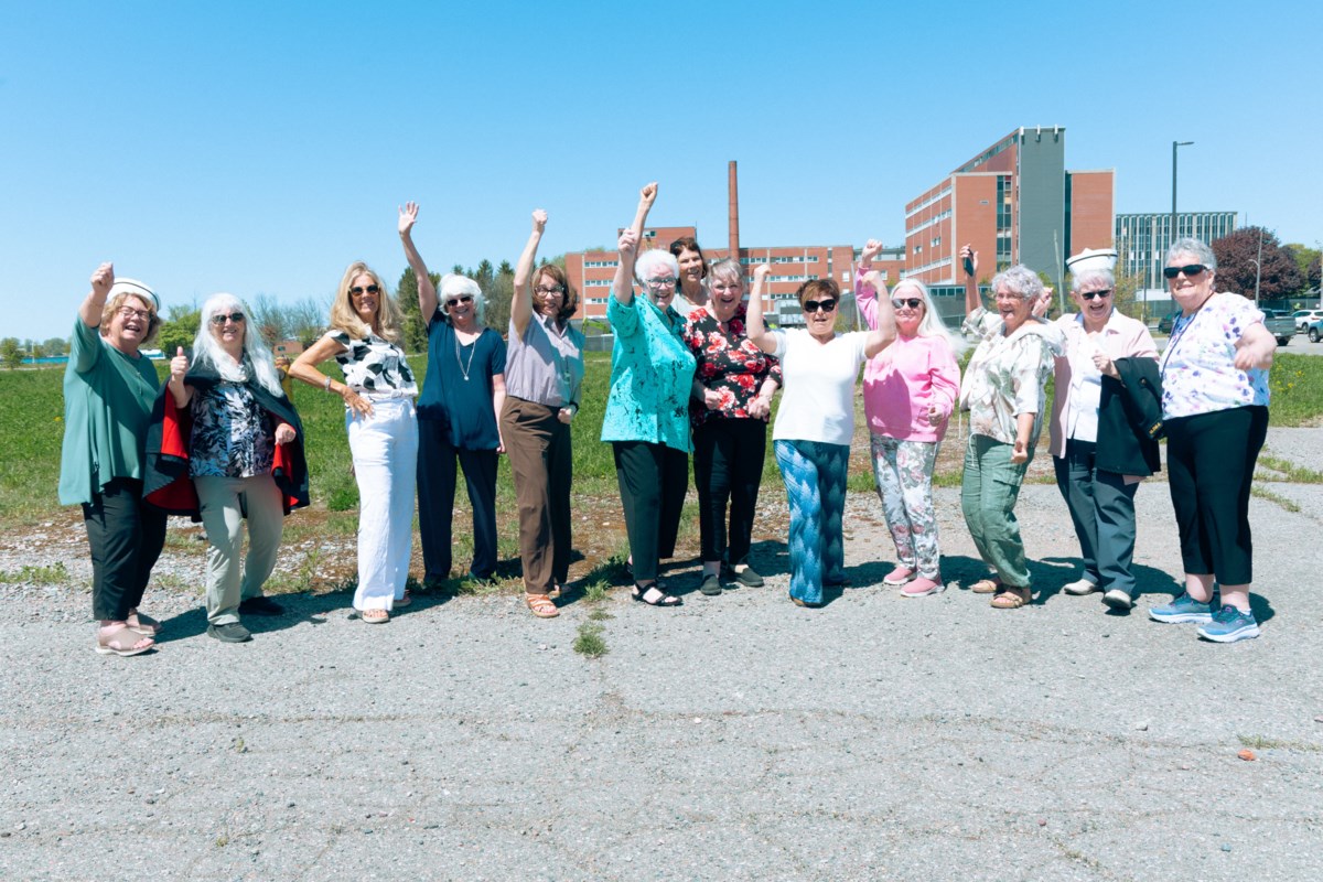 Plummer Memorial nursing grads reunite to reminisce