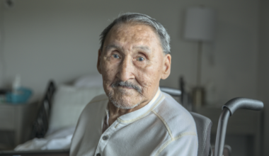 Arctic clams on the menu as a ‘Father of Nunavut’ returns home