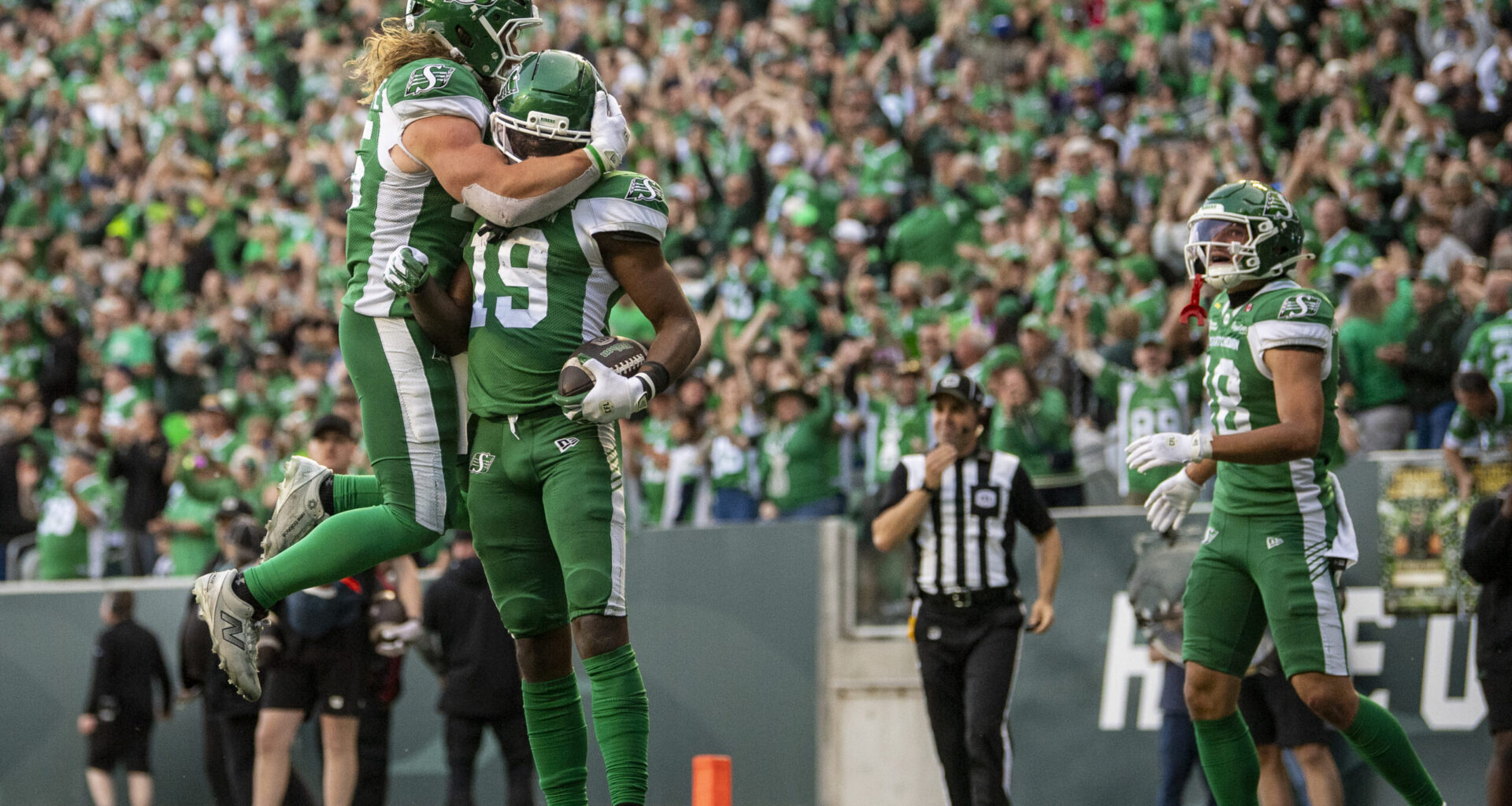 Block party: Celebrating A.J. Ouellette’s pivotal pass protection