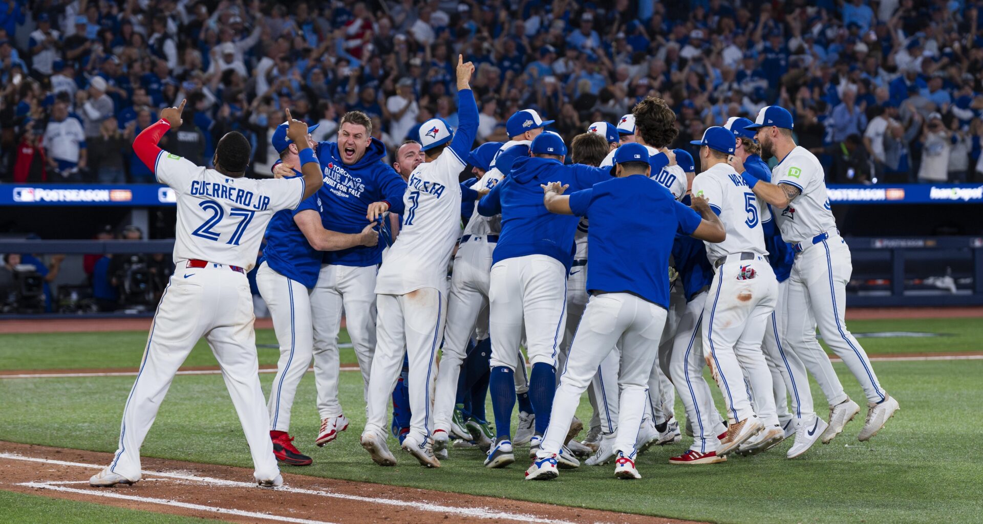 Blue Jays Unveil 2025 AL Championship Rings in Photos to Commemorate MLB Playoff Run