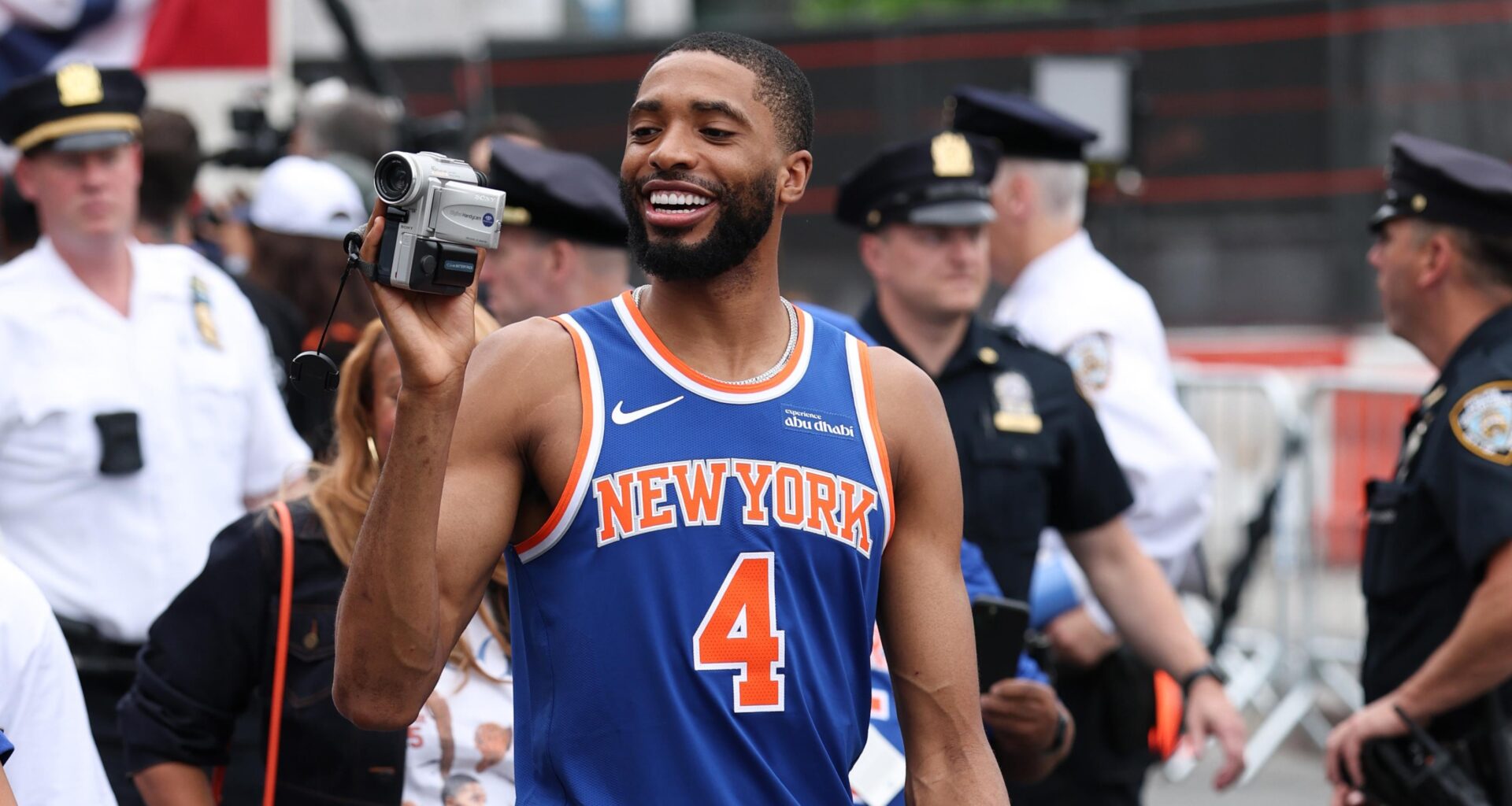 Knicks' Mikal Bridges Shouts Out Dog Sonny in Trending Video From NBA Title Parade