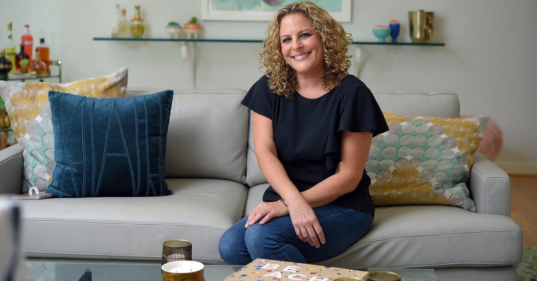 Jill Smokler, Who Blogged as Scary Mommy, Dies at 48