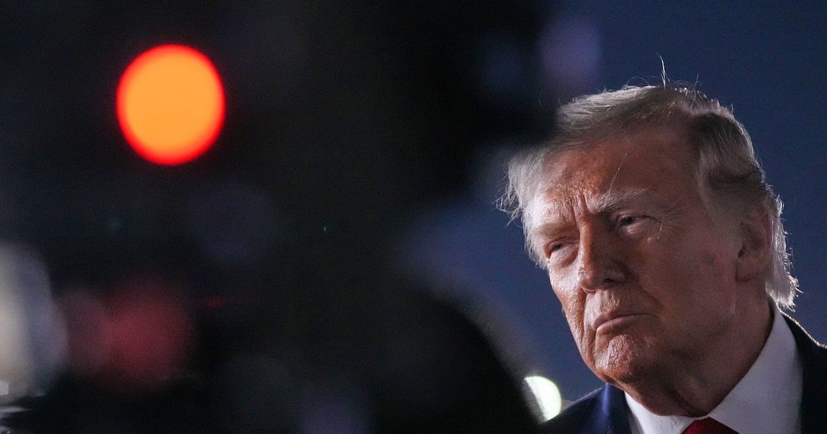 U.S. hits Iran with strikes after Trump vows response to downed helicopter - CTV News