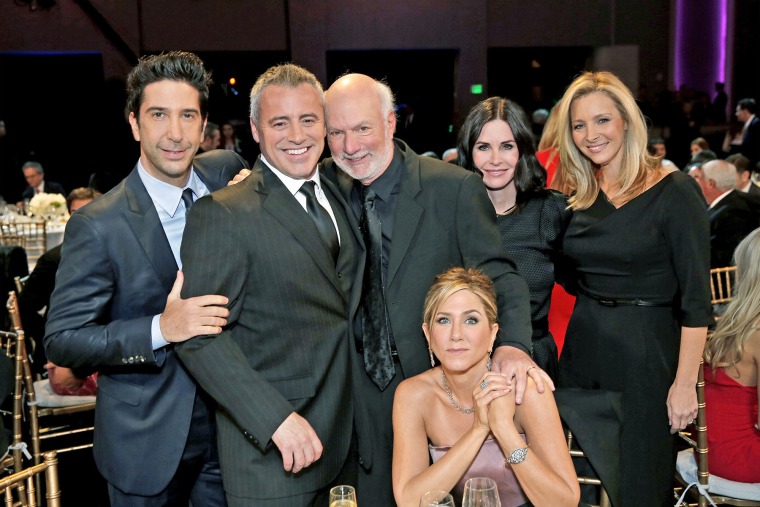 Cast members of "Friends," David Schwimmer, Matt LeBlanc,  Jennifer Aniston, Courteney Cox, Lisa Kudrow, pose with James Burrows during a tribute to Burrows in 2016. 