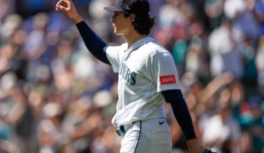 Bryan Woo throws 7 scoreless innings as the Seattle Mariners beat the Baltimore Orioles 3-0
