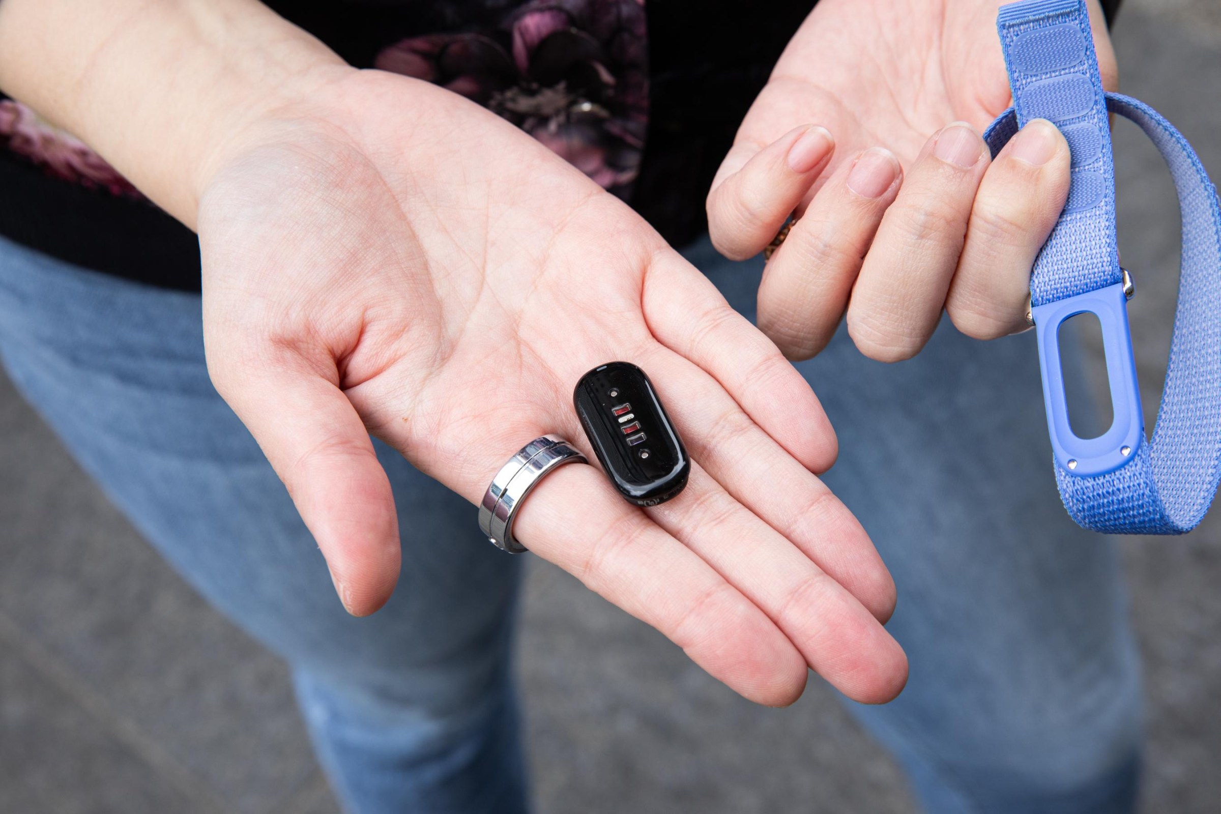 The sensor itself pops out of strap easily. This feels more of a return to Fitbit’s roots than a true Whoop dupe.