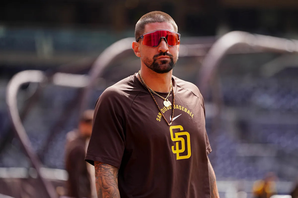 Padres designate Nick Castellanos for assignment after he hit .191 with team following release from Phillies