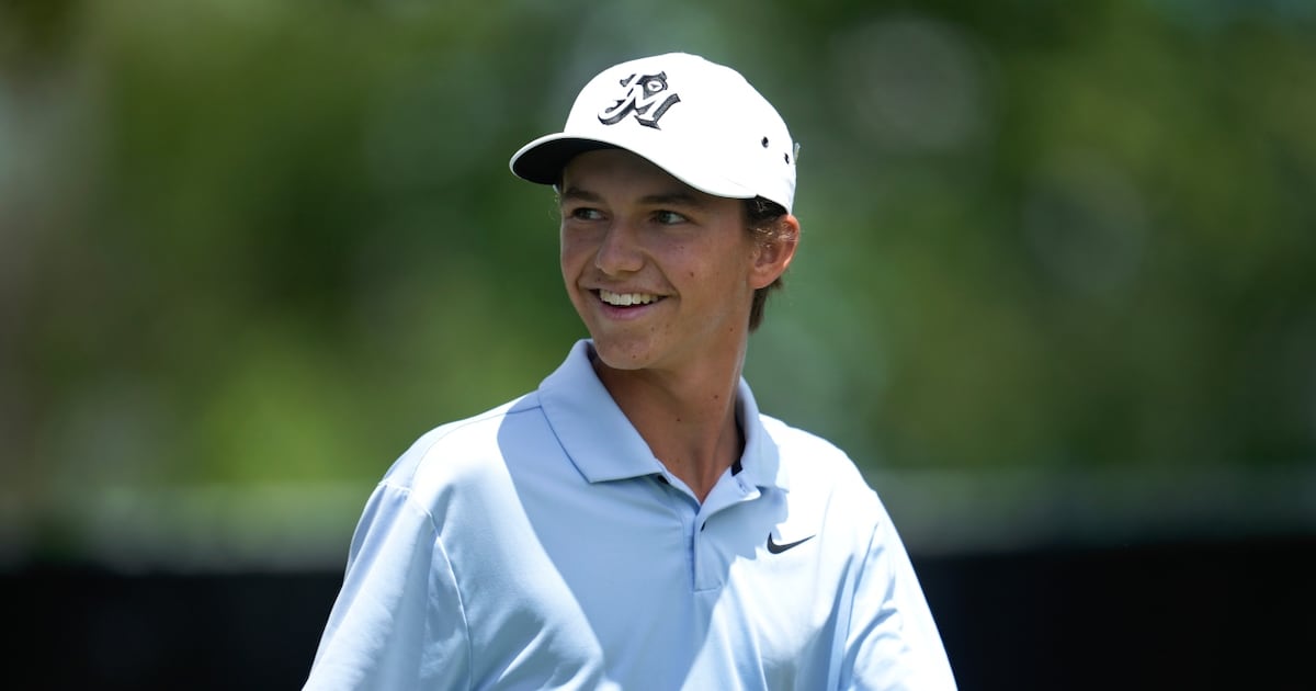 Miles Russell qualifies for the US Open at age 17 with Tiger Woods' son on the bag