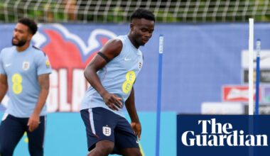 Bukayo Saka is playing through pain barrier, says Tuchel, as World Cup looms | England