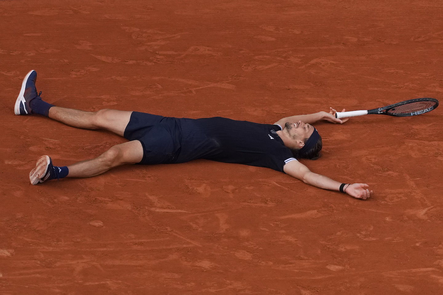 Zverev's French Open triumph receives muted reception in France due to off-court issues