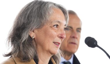 Environment groups suing Ottawa over projected missed emission targets