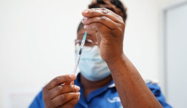 AI ‘super-antigen’ vaccine could protect against whole families of viruses