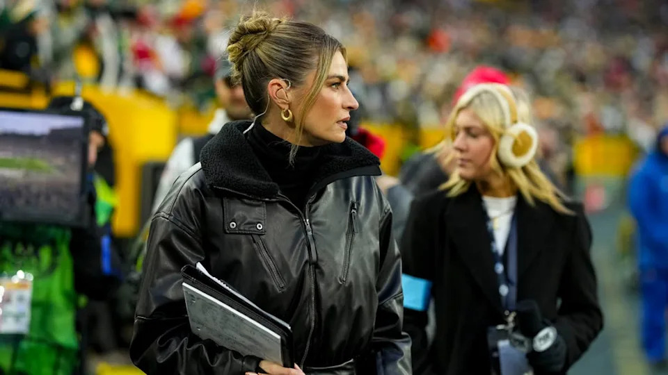 GREEN BAY, WISCONSIN - NOVEMBER 24: Fox Sports NFL reporter Erin Andrews walks behind the bench during the first half of an NFL football game against the <a class="link " href="https://sports.yahoo.com/nfl/teams/san-francisco/" data-i13n="sec:content-canvas;subsec:anchor_text;elm:context_link" data-ylk="slk:San Francisco 49ers;sec:content-canvas;subsec:anchor_text;elm:context_link;itc:0" data-yga="{"yLinkElement":"context_link","yModuleName":"content-canvas","yLinkText":"San Francisco 49ers","ySubModuleName":"anchor_text","yHasCommerce":false}">San Francisco 49ers</a>, at Lambeau Field on November 24, 2024 in Green Bay, Wisconsin. (Photo by Todd Rosenberg/Getty Images)Todd Rosenberg&sol;Getty Images
