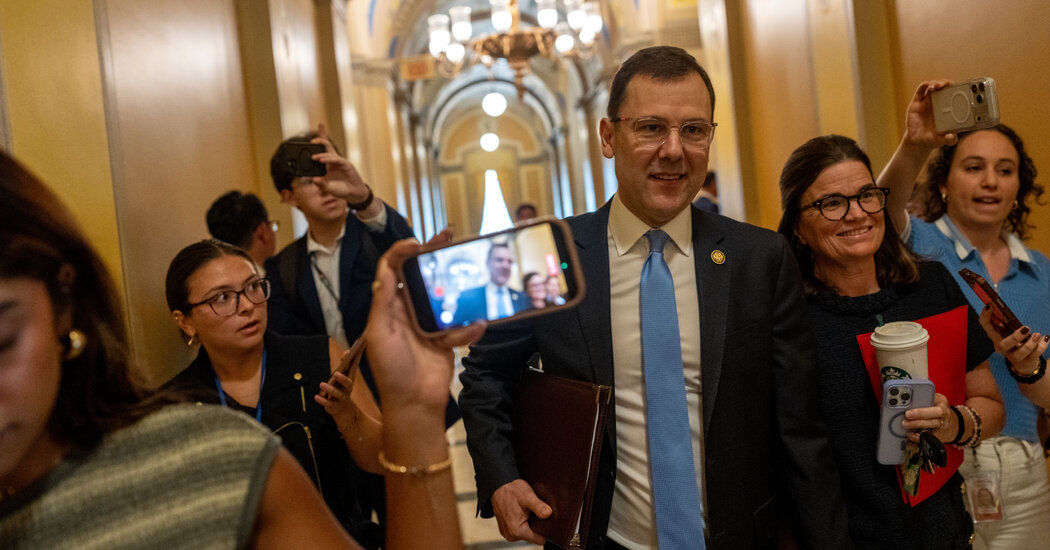 Tom Kean, New Jersey Congressman, Says Depression Led to Long Absence