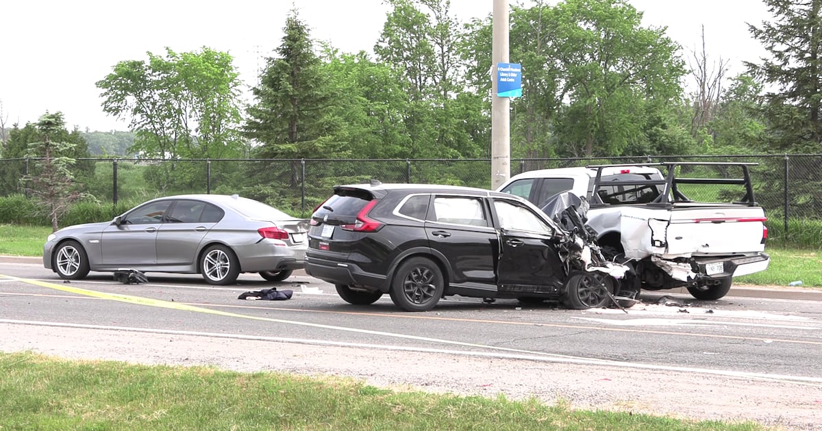 Driver in critical condition after Mississauga collision
