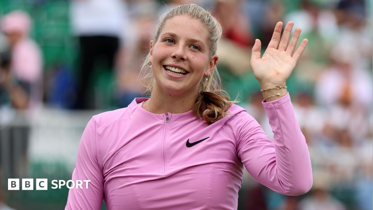 Hannah Klugman waves to the crowd after beating Harriet Dart at the Nottingham Open