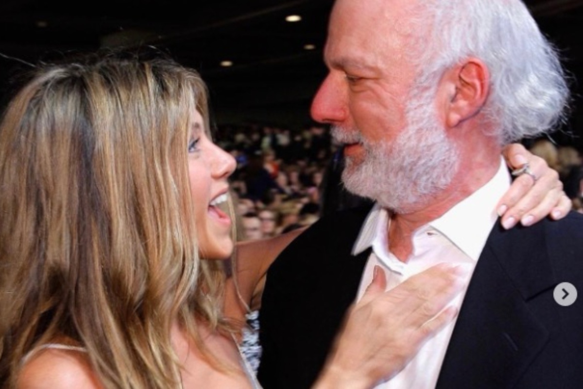 Jennifer Aniston Posts Heartfelt Tribute to ‘Friends’ Director James Burrows: ‘He Was a Father Figure to Me’