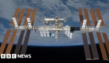 Nasa tells ISS astronauts to shelter during air leak repair attempt - BBC
