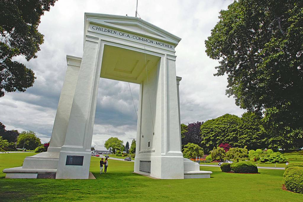 The FBI is investigating a shooting incident that occurred in Blaine, Wash. adjacent to Peace Arch Park. (Black Press Media files)