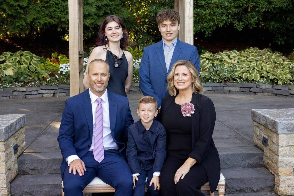 A South Surrey family is navigating the world after Alzheimer diagnosis. Mark and Shonna Breslaw, seated, with children Michael (middle), Kenzie and Jacob. (Breslaw Family/Contributed to Peace Arch News)