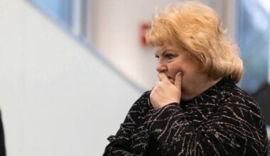 Surrey Mayor Brenda Locke. (Anna Burns/ Surrey Now-Leader file photo)