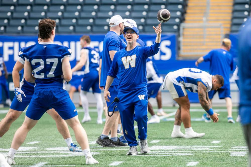 MIKAELA MACKENZIE / FREE PRESS
New offensive co-ordinator Tommy Condell during Winnipeg Blue Bombers practice at Princess Auto Stadium, Tuesday.