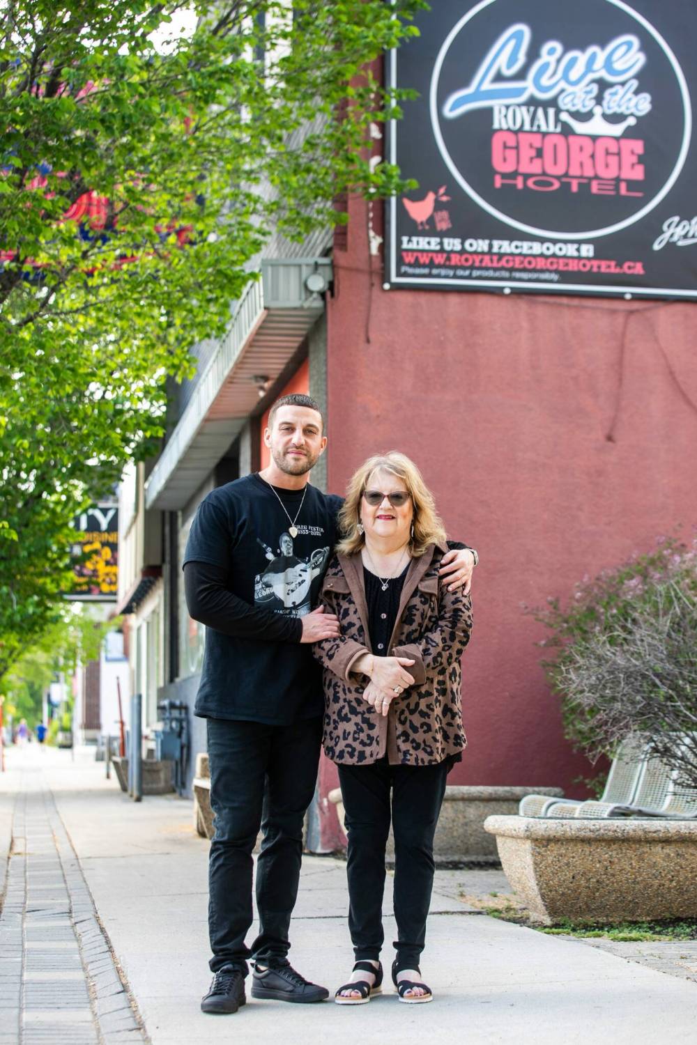 MIKAELA MACKENZIE / FREE PRESS
Jared (left) and Teresa Pester, son and wife of the late musician and hotelier Greg Pester