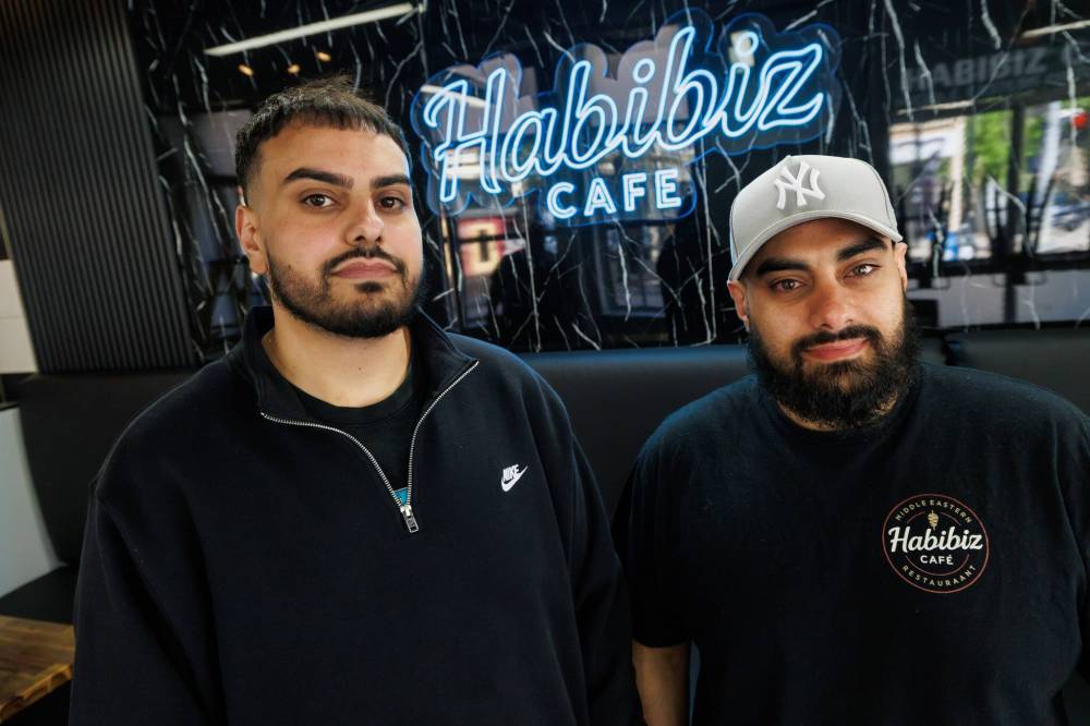 MIKE DEAL / FREE PRESS
Owners Sammy and Ali Zeid are putting the final touches on their second Habibiz Café location in time for its grand opening today.