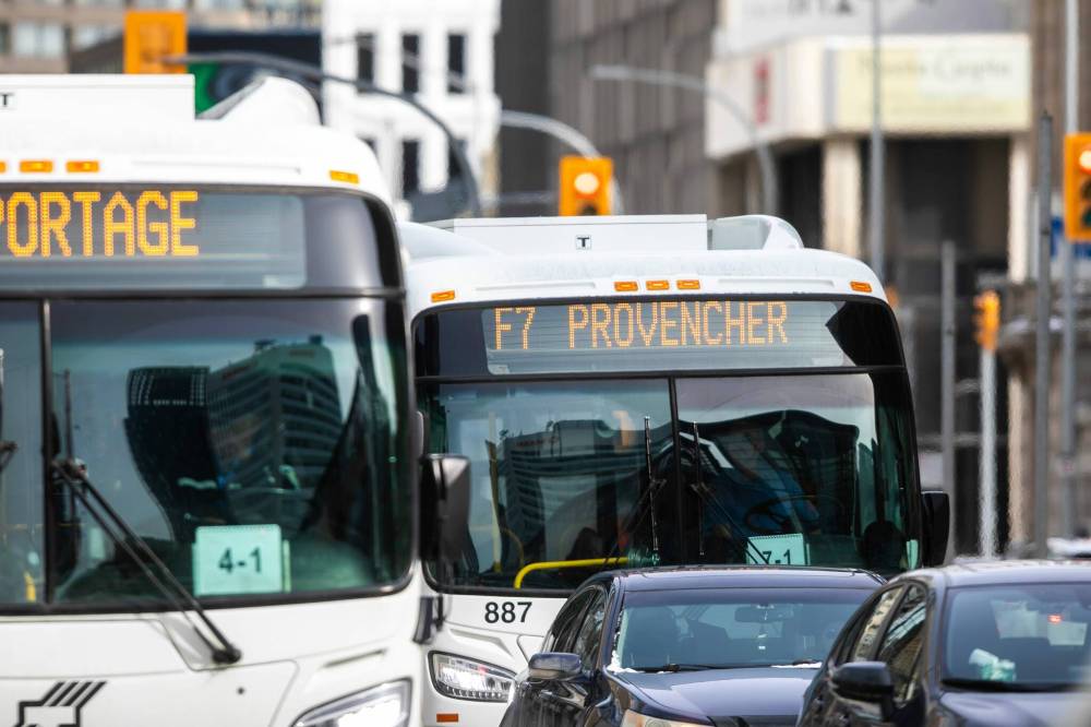 MIKAELA MACKENZIE / FREE PRESS FILES
More than 11,000 bus rides have been denied since a Winnipeg Transit crackdown began on riders who don’t pay fares.