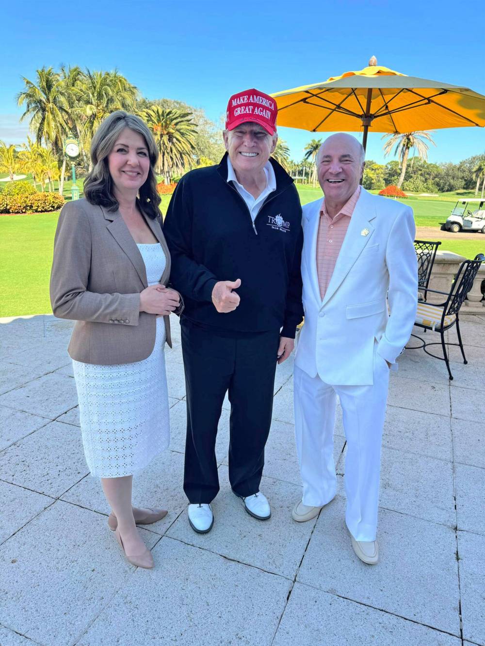 DANIELLE SMITH / X
Alberta Premier Danielle Smith with U.S. president Donald Trump and Kevin O’Leary at Mar-a-Lago in 2025.