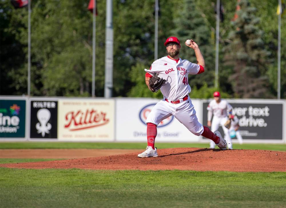 BROOK JONES / FREE PRESS FILES
Winnipeg Goldeyes starting pitcher Mitch Lambson