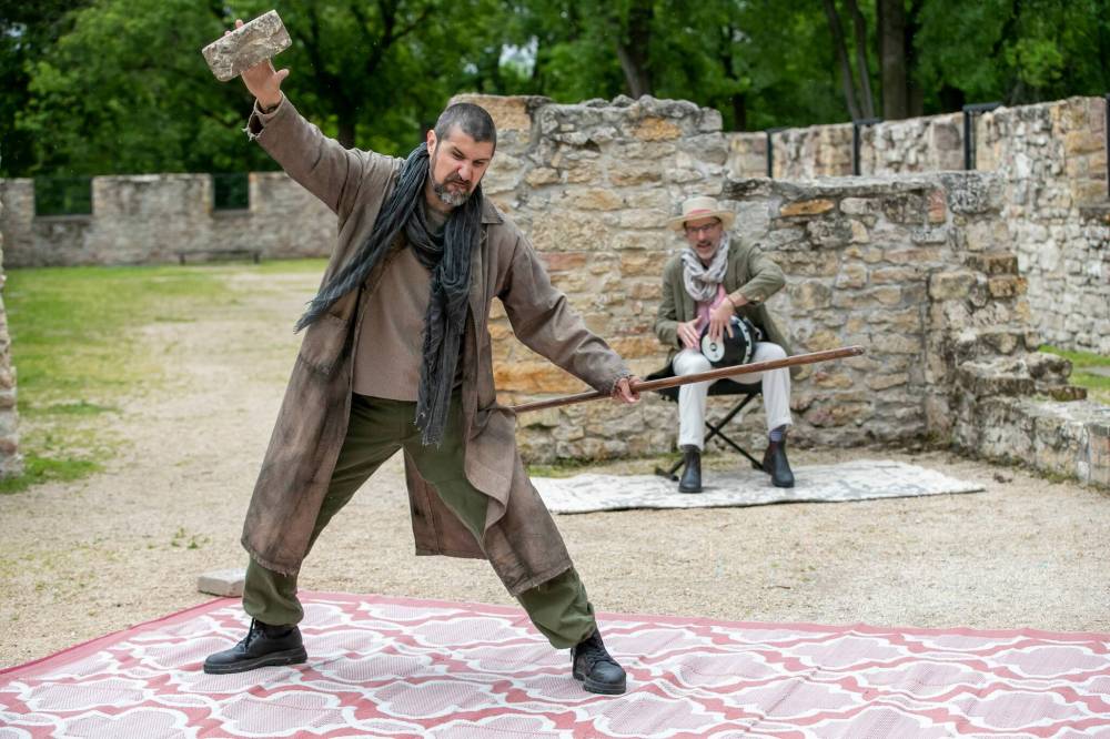 BROOK JONES / FREE PRESS
Rodrigo Beilfuss (left) and musician Daniel Roy perform in An Iliad, Shakespeare in the Ruins’ second summer production, which opens today.