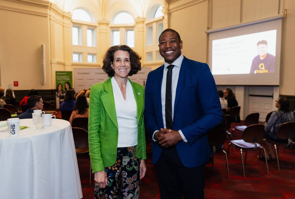 VINCE BLAIS
Karen Greve Young, CEO of Futurpreneur, and Manitoba Business Minister Jamie Moses in Winnipeg on Monday.
