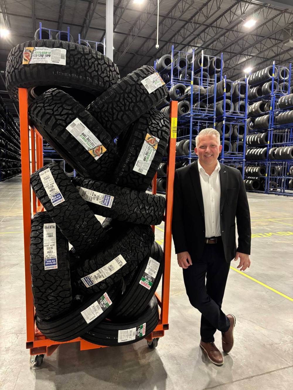 Aaron Epp / Free Press
Paul Hyshka, vice-president of independent sales at Groupe Touchette, in the company’s Rosser warehouse at CentrePort Canada.
