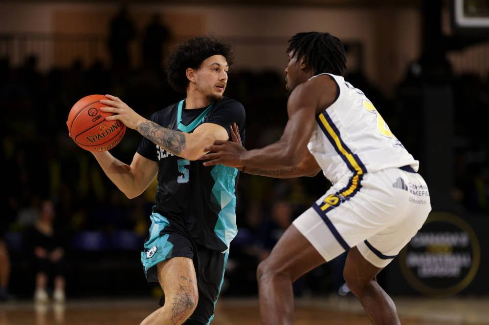 CEBL PHOTO FILES
The last time the Winnipeg Sea Bears faced off against the Edmonton Stingers was on the road in the 2026 season opener, where Winnipeg’s own Mason Kraus (left) won the game on Target Score Time free throws.