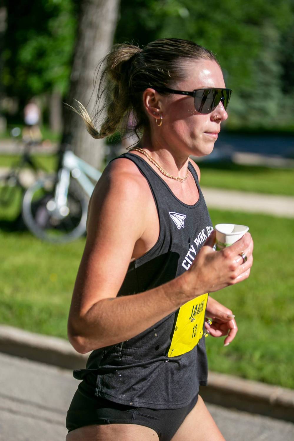 BROOK JONES / FREE PRESS
Winnipegger Janine Zajac is the women’s back-to-back Manitoba Marathon champ, beating her winning time last year by six minutes on Sunday.