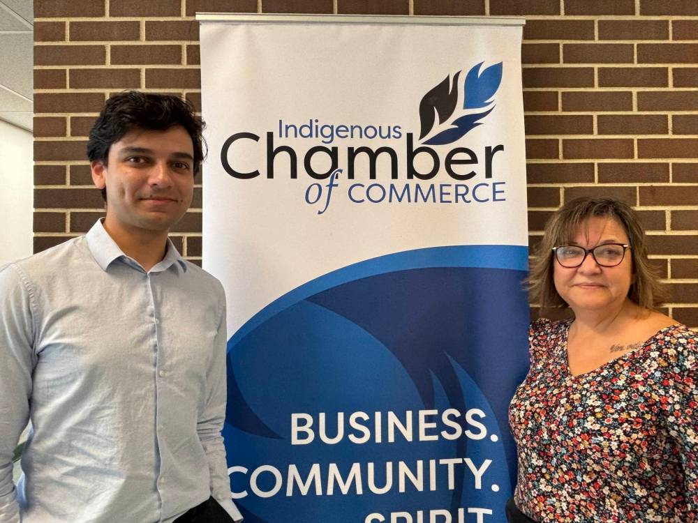 Aaron Epp / Free Press
Shelly Bulycz, right, the newly appointed CEO at the Indigenous Chamber of Commerce, with program manager Gabriel Louër after the organization’s annual general meeting at Red River College Polytech’s Notre Dame campus, Tuesday.