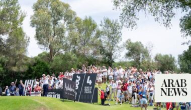 Hatton maintains lead heading into final round at LIV Golf Andalucia; 4Aces GC make moving day surge up the leaderboard
