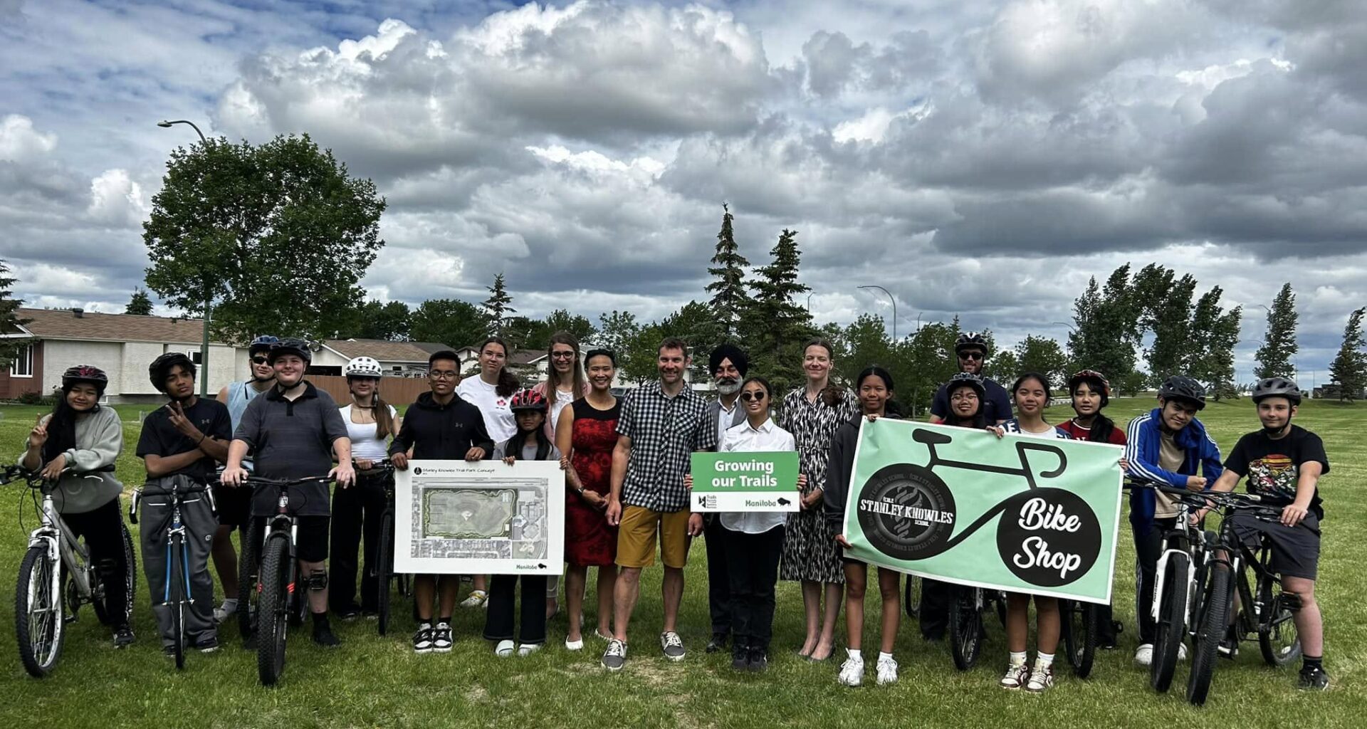 New community trail opens at École Stanley Knowles School