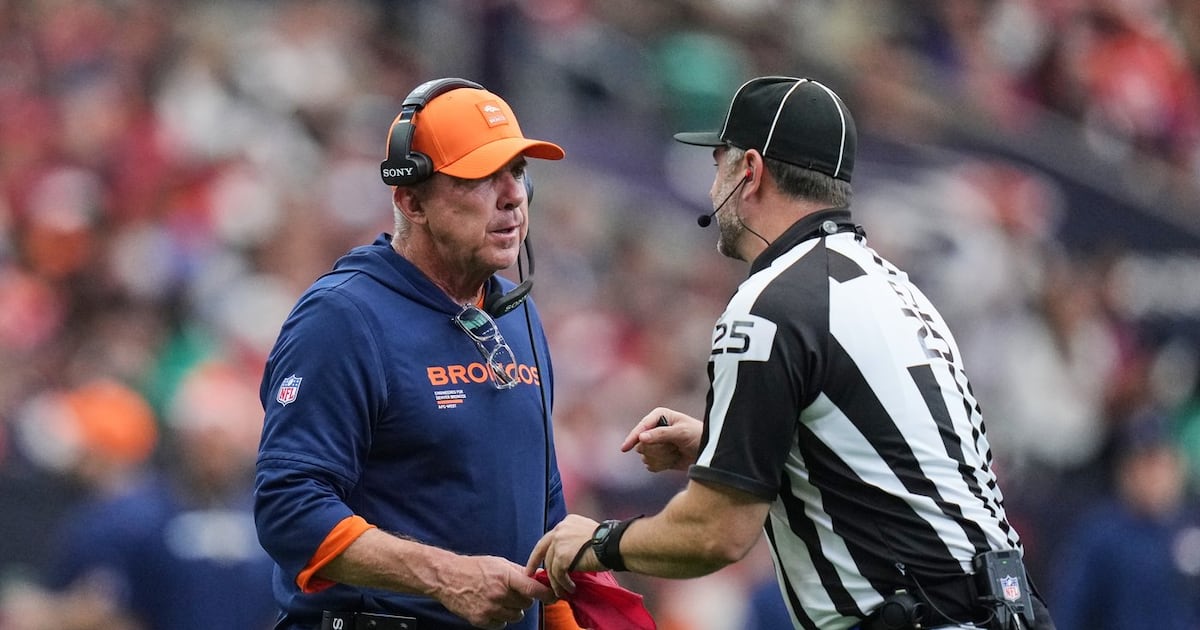 Broncos reward coach Sean Payton with new 5-year contract